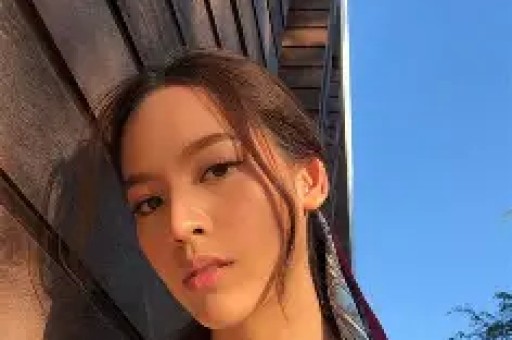 优思益塌房始末：明星集体道歉背后假洋牌与代工厂的真相