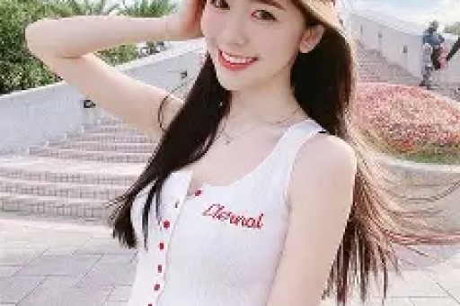 15岁女孩在网红景点拍照时坠湖身亡；单亲妈妈工地扛钢管供女儿读书高考出分日母女相拥而泣；李思潼毕业发言冲上热搜