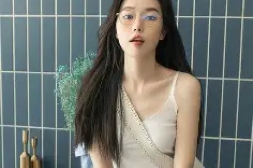 警方通报：500万粉丝网红自导自演、虚构“抓蜈蚣致眼睛失明”事件已被行政处罚并关停账号